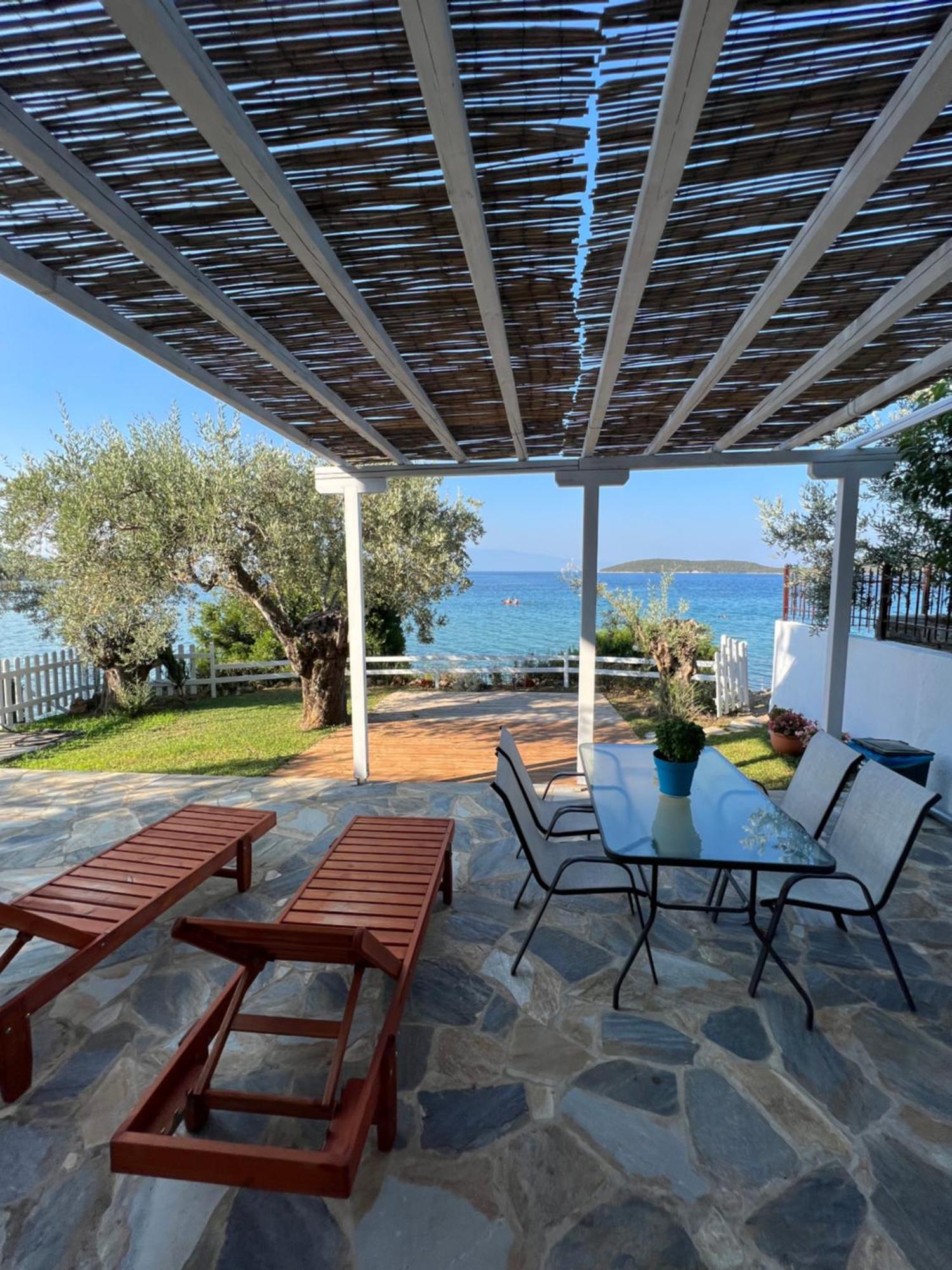 Villas Nies Sourpi Exterior photo
